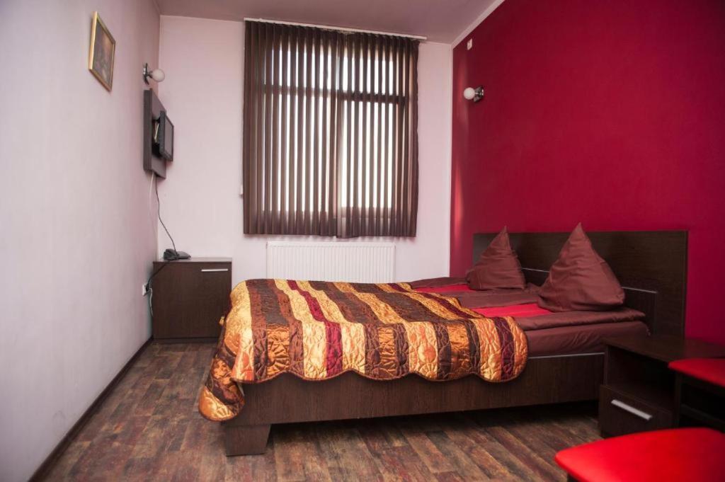 Hotel Decentria Тимишоара Экстерьер фото